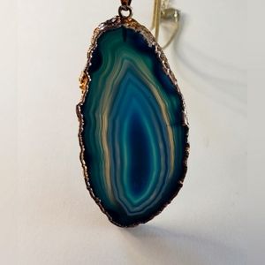 Blue crystal pendant with silver chain